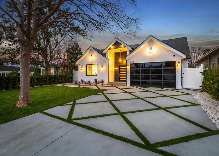 Universal Studio Stellar Home With Pool And Jacuzzi