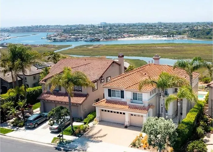 Exquisite Panoramic View Estate